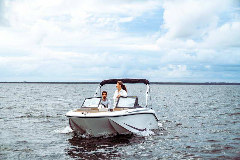 Quicksilver 525aXess Open Exterior 3