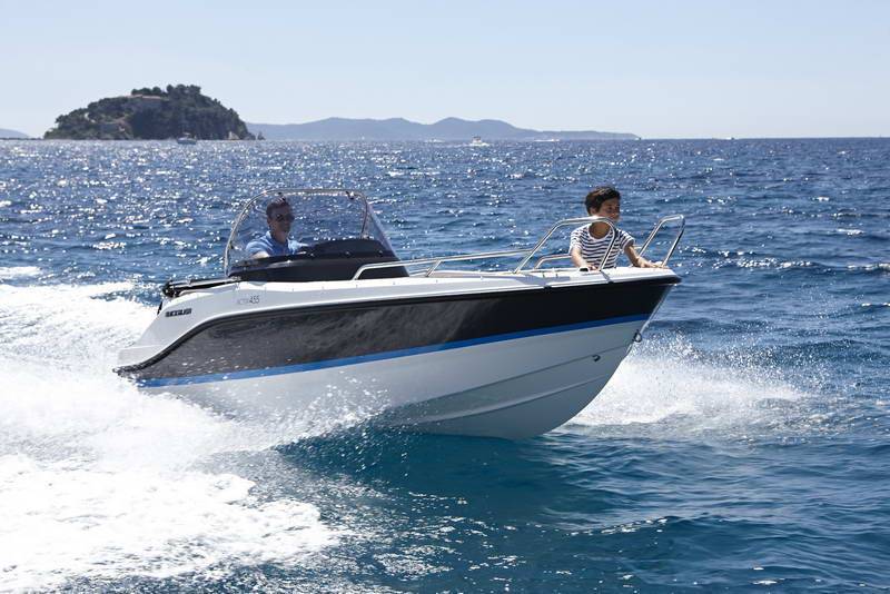 Quicksilver Activ 455 Open Exterior 4