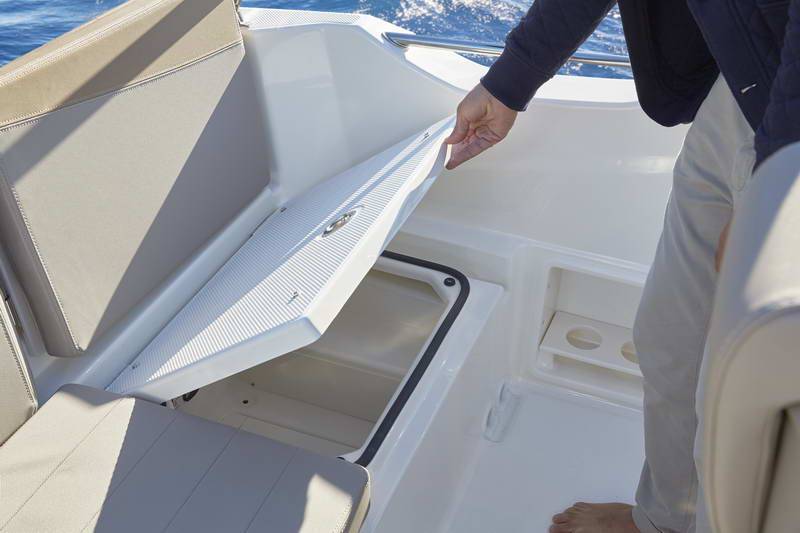 Quicksilver Activ 675 Sundeck Interior 2