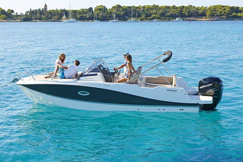 Quicksilver Activ 755 Sundeck Exterior 6