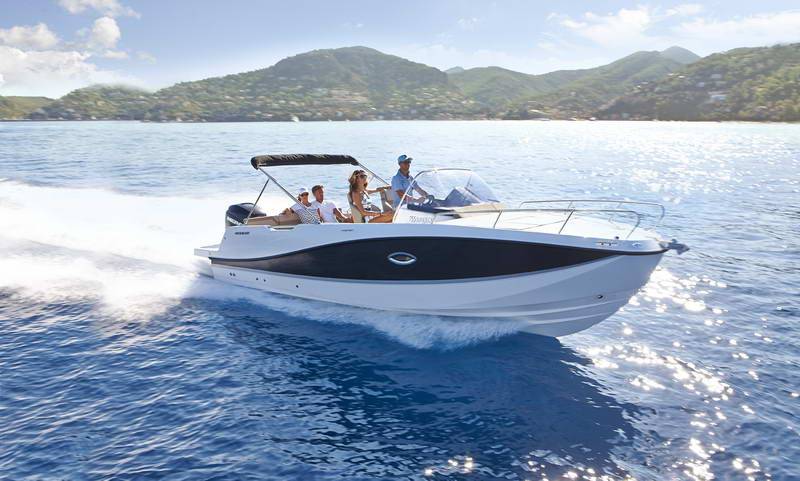 Quicksilver Activ 755 Sundeck Exterior 4