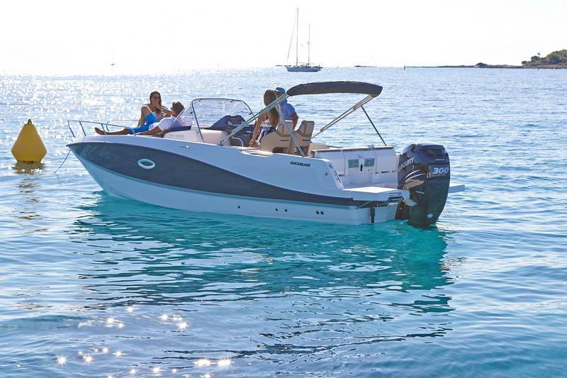 Quicksilver Activ 755 Sundeck Exterior 1