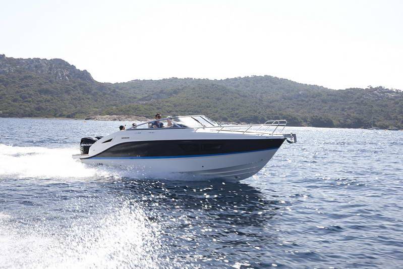 Quicksilver Activ 805 Cruiser Exterior 3