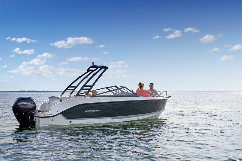 Quicksilver Activ 605 Bowrider Exterior 4