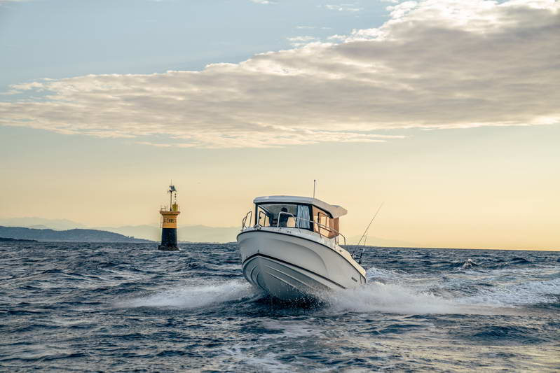 625 Pilothouse Exterior 1