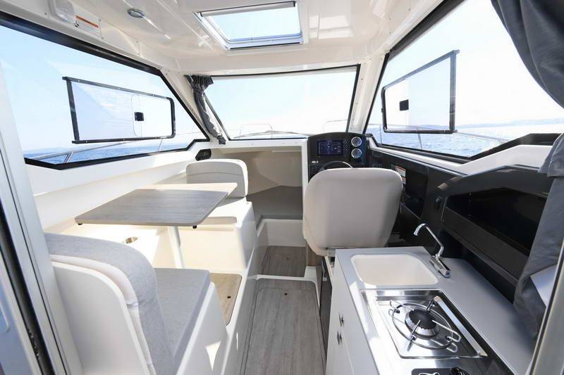 Activ 675 Weekend Interior 3