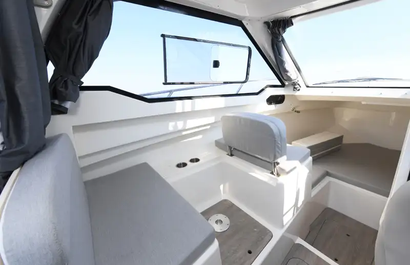 Quicksilver 705 Weekend Interior 7